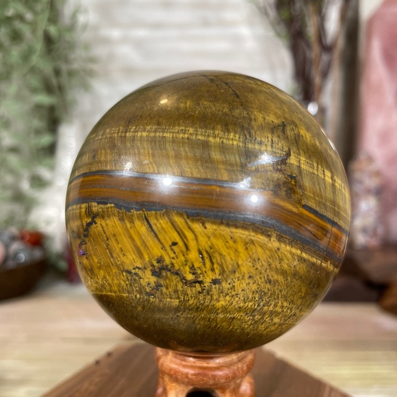 0807 Tiger's Eye Crystal Sphere - Picture 11 of 12